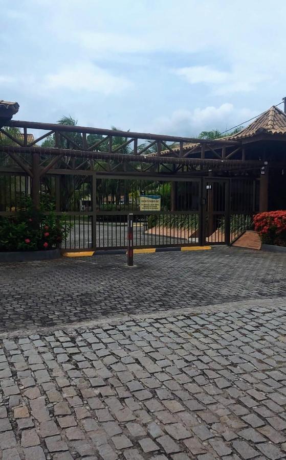 Apartamento Em Guarajuba 200M Da Praia Camacari Exterior photo
